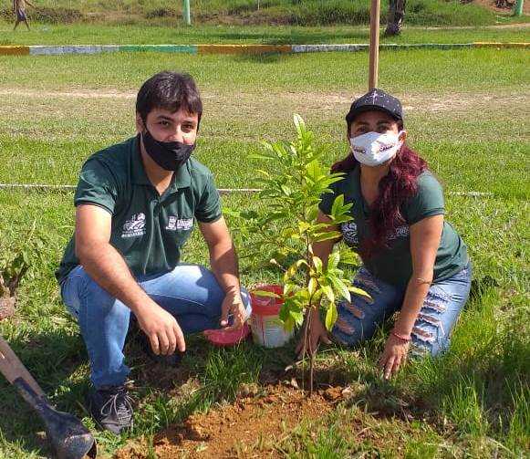 Camacã: Secretaria de Agricultura e Meio Ambiente em parceria com o Lions Clube e Maçonaria, realizam plantio de árvores e homenageia o empresário Eds